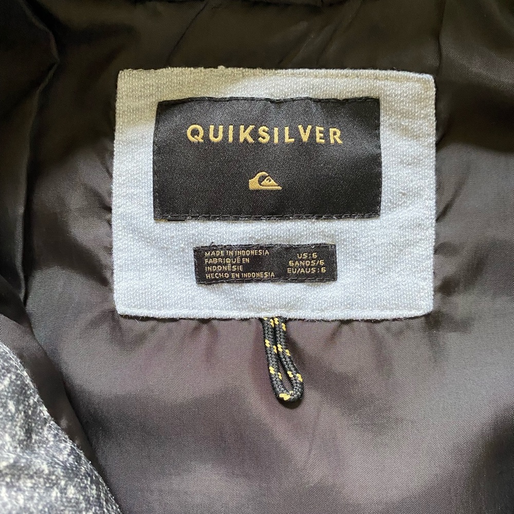 Boy’s Quicksilver puffer coat size 6 - Picture 4 of 4